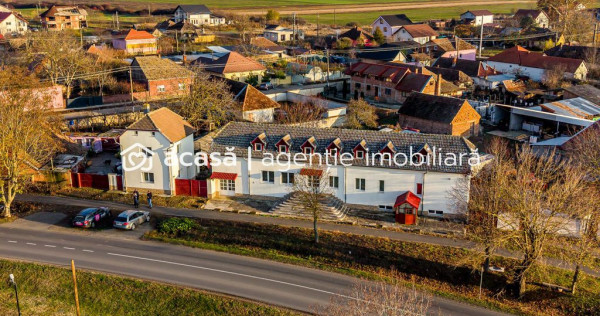 Clădire potrivită pentru proiecte educaționale sau de ...