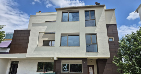 Vila 430,44 mp Green Lake Baneasa