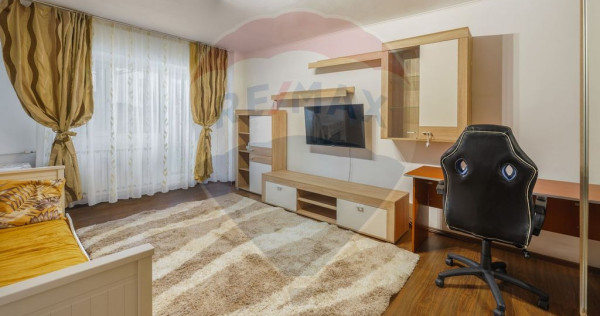 Garsoniera decomandata - Motoc 9 - 13 Septembrie