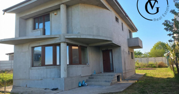 Vila P+1, 4 camere, teren 400mp, oras Ovidiu