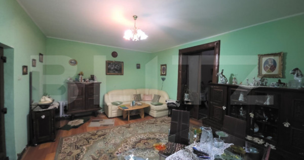 Casa, zona ultracentrala – ideala pentru locuinta sau acti