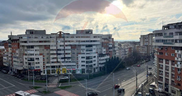 Apartament cu 3 camere de inchiriat in zonă ultracentrala