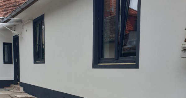 Casa complet renovata direct de la proprietar Cisnadie 1 Decembrie.