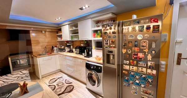 Apartament 4 camere zona foarte buna,renovat si utilat