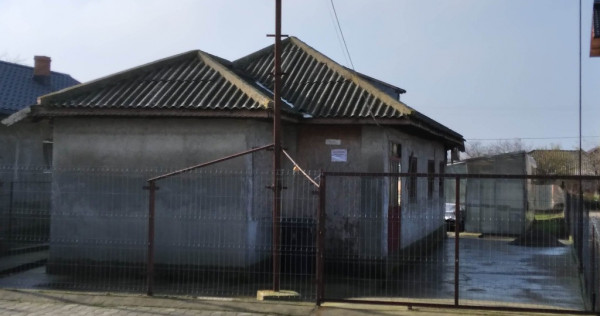 Casă de vânzare în Manasia strada Iasomiei