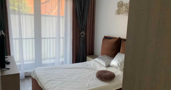 Apartament 3 camere, decomandat - zona Brasovul Vechi