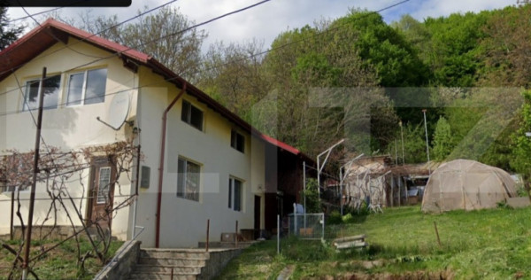 Casa cu etaj+Teren Cornu -PH