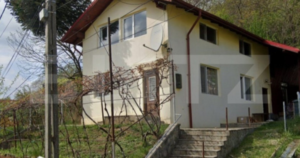 Casa cu etaj+Teren Cornu -PH