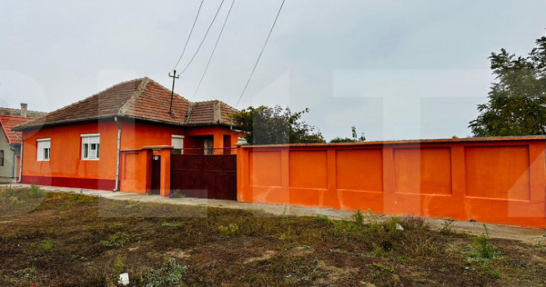 Casa de vanzare in Macea, teren 942 mp