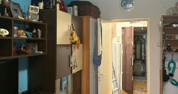 Garsoniera zona TRACTORUL,