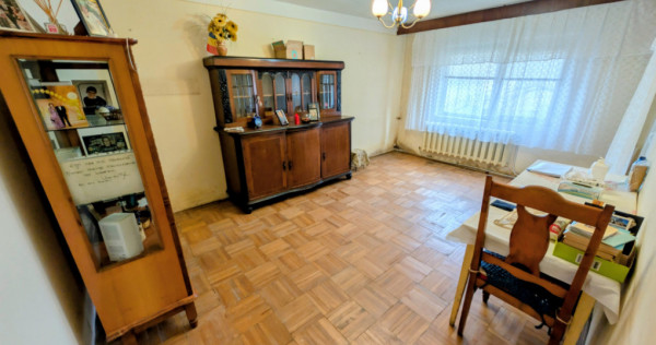 Apartament 4 camere decomandat 80mp 2 băi + balcon de renov