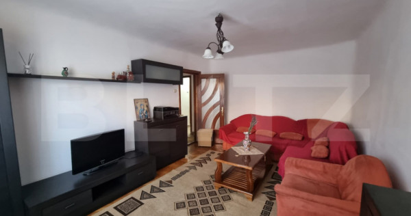 Apartament de 3 camere, 68 mp, zona Rovine