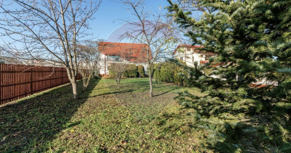 Casă / Vilă &icirc;n centrul orasului Buftea, autobuz, hiper...