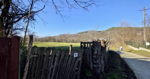 Teren 4.549 mp intravilan, la doar 8 minute de Vălenii de M