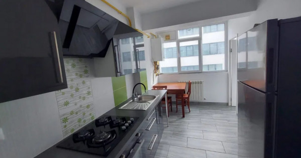 Apartament Cu 2 Camere Decomandate Zona George Enescu
