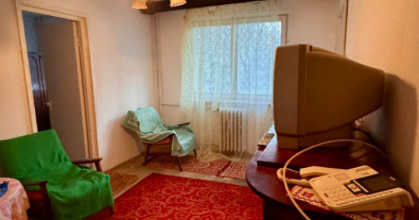 Apartament 2 camere de vanzare, in zona Tomis Nord - Ciresic