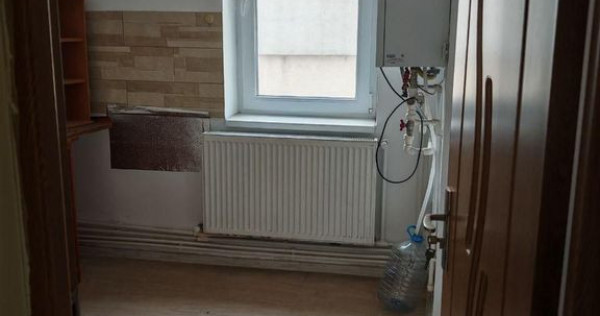 APARTAMENT 3 CAMERE DECOMANDAT ZONA PENINSULA/ PIATA OVIDIU