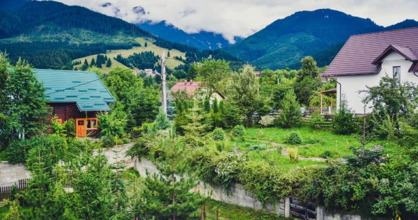 Aleasa Pensiune, pe 1.400 mp teren, in curcubeu montan, Bran