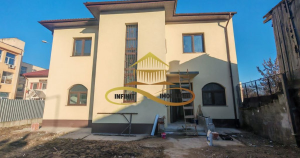 Casă de &icirc;nchiriat &ndash; ultracentral | Parter + Etaj sepa...