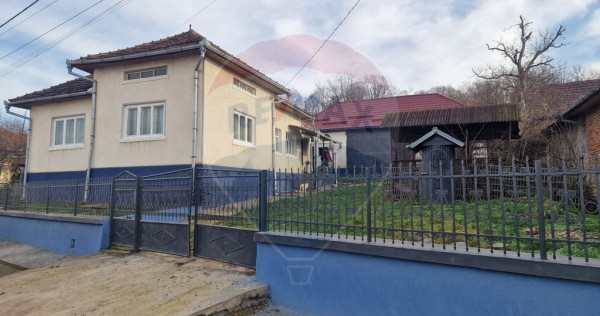 Casa de vanzare in Chelinta, jud. Maramures &ndash; teren gen...