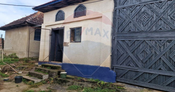 Casa de vanzare in Chelinta, jud. Maramures &ndash; teren gen...