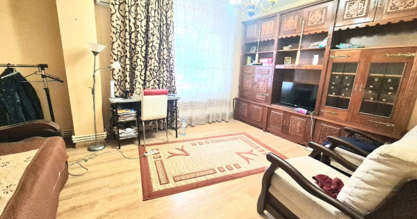 Apart. 1 camera str. Scolilor etaj 1 mobilat