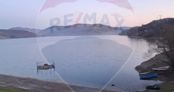 Proprietate exclusivă cu potențial turistic &ndash; Bezid, ...