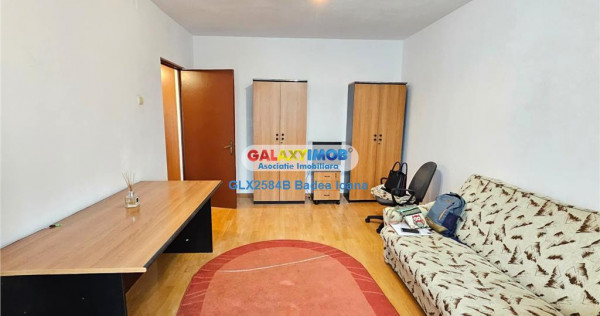 Garsoniera decomandata, bloc 1984 mixt - Dristor