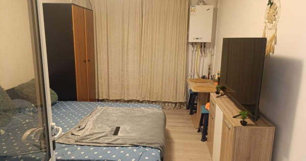 Garsoniera de vânzare - Paratorii Patriei - Drm Cretest...