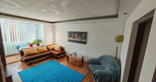 Apartament 2 camere Centru Civic renovat,mobilat,107000 Euro