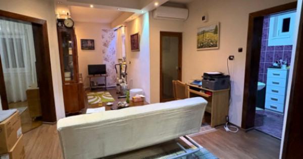 Apartament 3 camere, 82.80 mp, zona Centrala