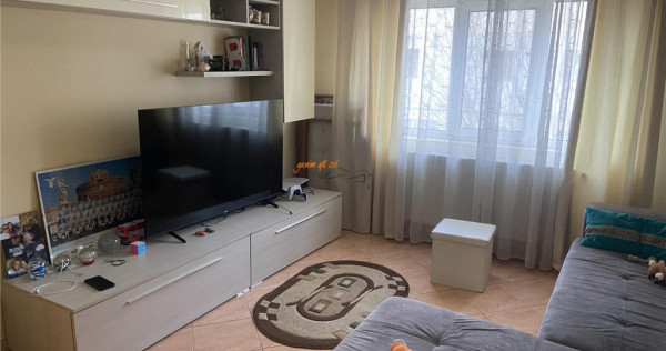 Aparttament 2 camere , cartier Sud , 56 mp , decomandat , re