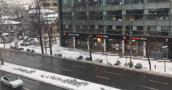 Apartament 2 camere, Piata Victoriei, metrou, utilat, mobilat complet