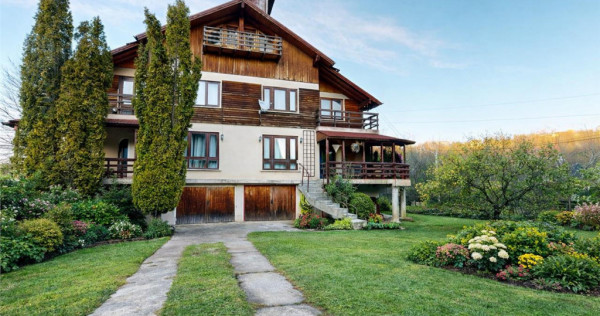 Proprietate rustica la 1 km de Castelul Bran:Doua unitati du