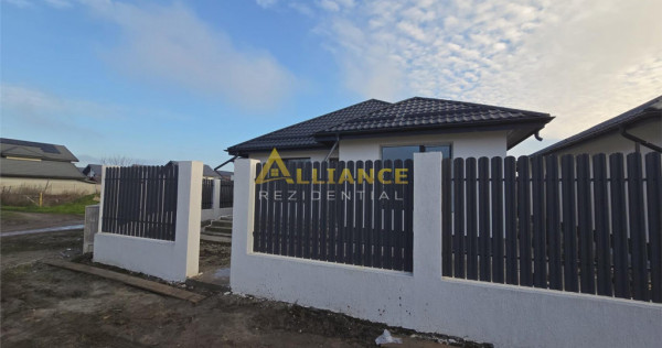 Casa parter - 3 camere -2 bai-pod -15 min de mers pe jos de