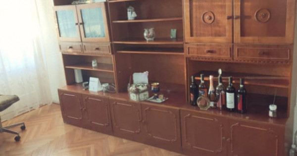 Apartament 3 camere, decomandat, etajul 12/14, Bloc Gioconda