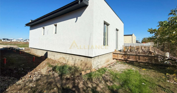 Vila Individuala / 4 Camere / 2 Bai / Teren 300 mp