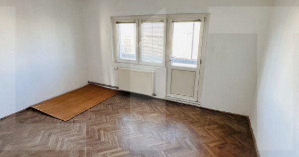 Apartament cu priveliste, 3 camere in Micalaca