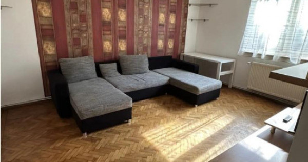 Apartament 3 camere, semidecomandat - zona Astra