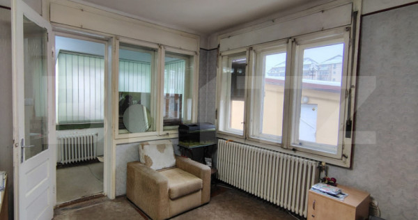 Casa individuala 120 mp cu spatiu comercial individual 70 mp