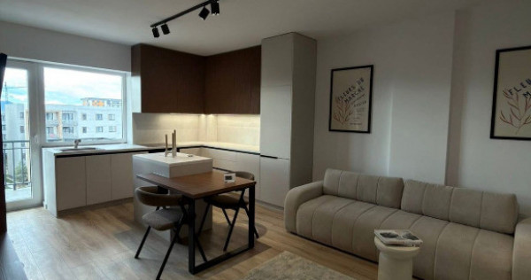Apartament 2 camere, decomandat - zona Tractorul