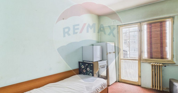 Apartament 3 camere de vanzare, Piata Progresul