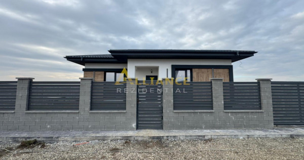 Casa individuala - 4 camere 2 bai - 375 mp teren - 5 minute