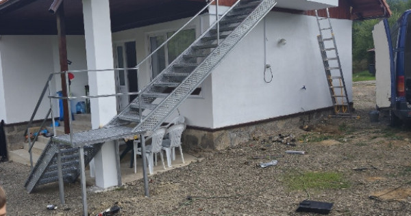 Casă la munte Baia de Criș sat Caraci