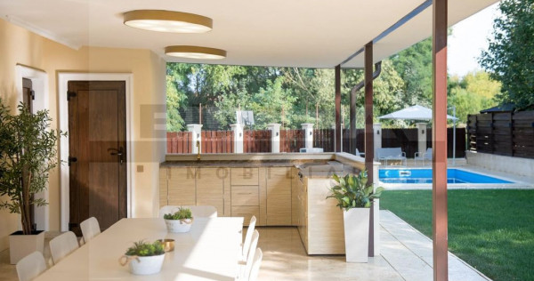 Duplex 5 camere, 300mp utili, piscina, LUX, zona Exclusiv...