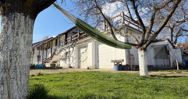 Casă de v&acirc;nzare cu teren generos &ndash; la doar 15 minute de