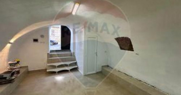 SPATIU COMERCIAL - zona Centrul Vechi