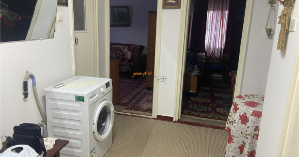 Apartament 3 camere , zona ultracentrala -Primaria Focsani ,