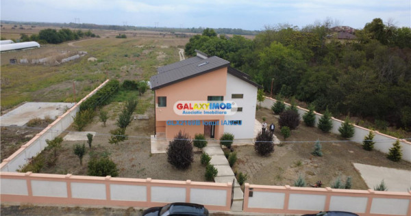 Casa Lux Mihailesti 6 Camere 300 m.p.