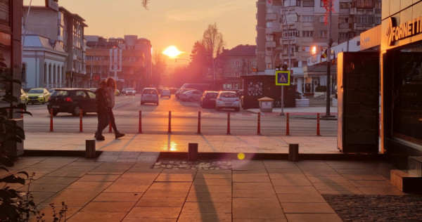 Ultracentral- Hotel Decebal- 2 camere, cu centrală termică